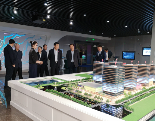 全國政協(xié)副主席盧展工、省委書記劉奇蒞臨“永不落幕”VR展館